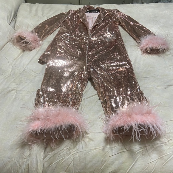 Pink sequin feather detail blazer and pant set - Picture 2 of 2